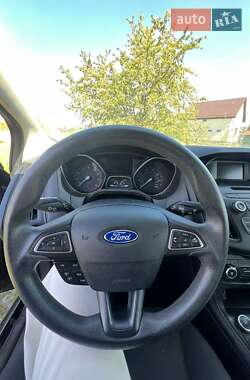 Седан Ford Focus 2015 в Обухове
