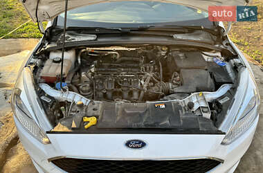 Седан Ford Focus 2016 в 