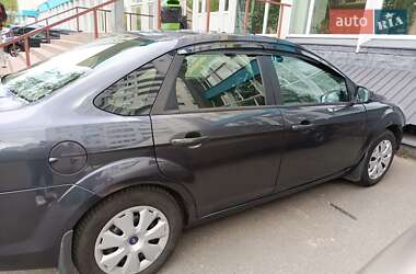Седан Ford Focus 2010 в 