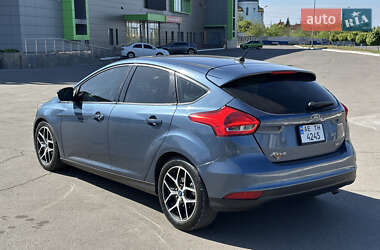 Хэтчбек Ford Focus 2018 в 