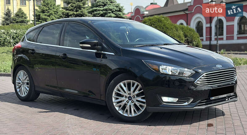 Хэтчбек Ford Focus 2015 в Днепре