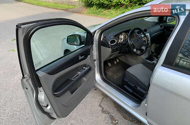 Универсал Ford Focus 2010 в 