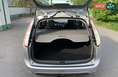 Универсал Ford Focus 2010 в 
