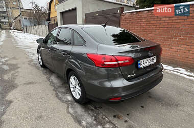 Седан Ford Focus 2017 в 