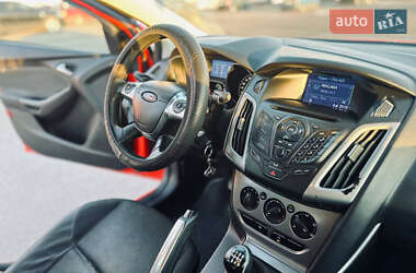 Универсал Ford Focus 2013 в 