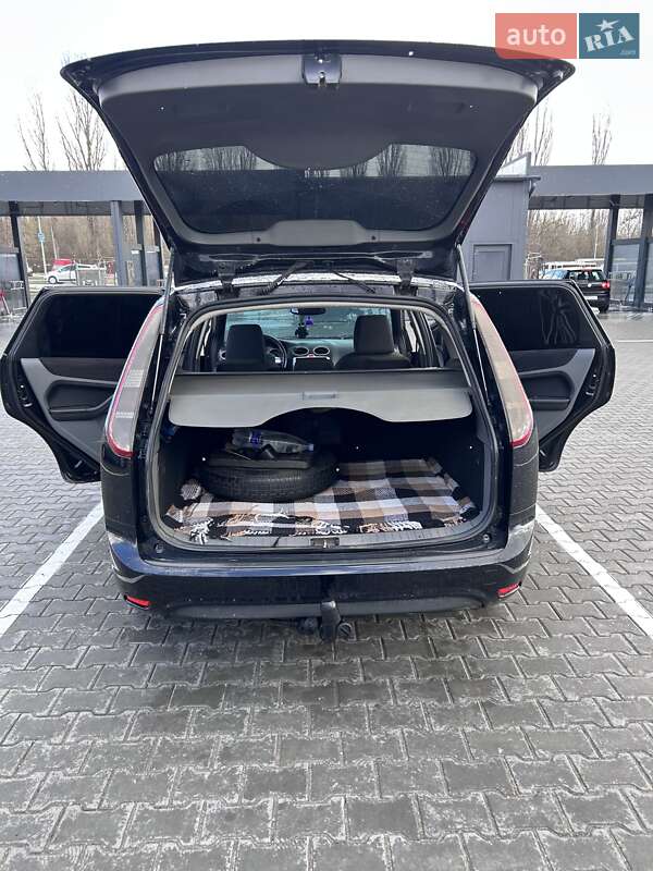Универсал Ford Focus 2008 в Баре