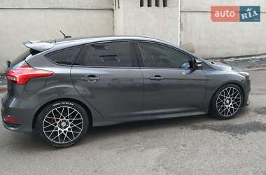 Хэтчбек Ford Focus 2017 в 