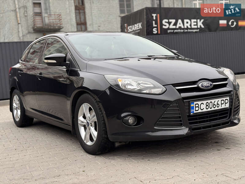Седан Ford Focus 2014 в 