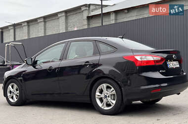 Седан Ford Focus 2014 в 