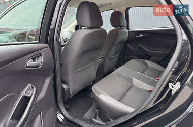 Седан Ford Focus 2014 в 