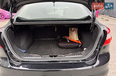 Седан Ford Focus 2014 в 