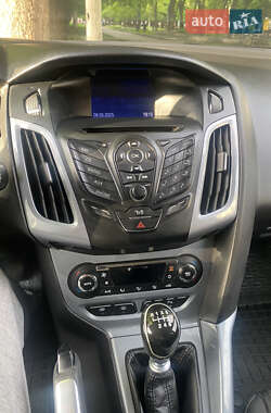 Универсал Ford Focus 2011 в 