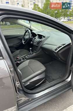 Седан Ford Focus 2012 в 