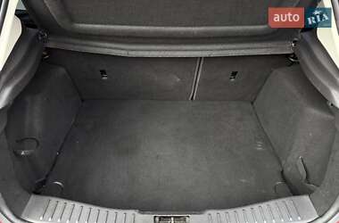 Хэтчбек Ford Focus 2011 в 