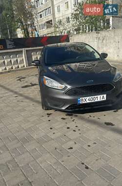 Хэтчбек Ford Focus 2015 в 