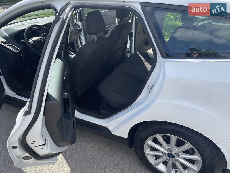 Универсал Ford Focus 2015 в Киеве фото 16 Универсал Ford Focus 2015 в Киеве