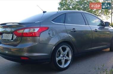 Седан Ford Focus 2014 в 