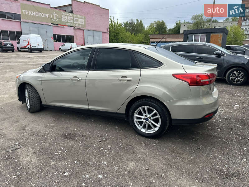 Седан Ford Focus 2015 в Ніжині