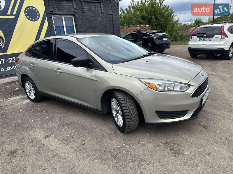 Седан Ford Focus 2015 в Ніжині