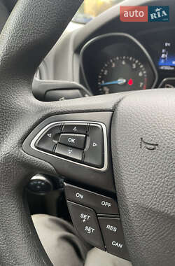 Седан Ford Focus 2017 в 