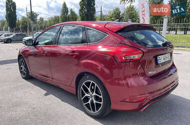 Хэтчбек Ford Focus 2015 в 