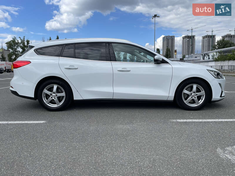 Универсал Ford Focus 2019 в Киеве
