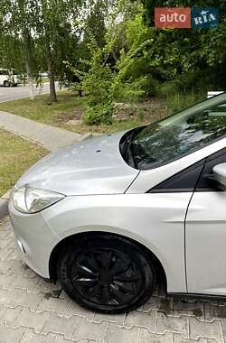 Седан Ford Focus 2013 в 
