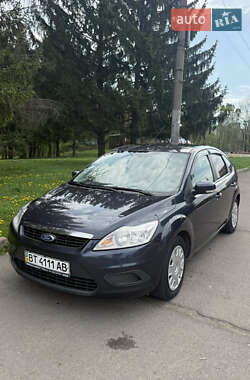 Хэтчбек Ford Focus 2008 в Ровно