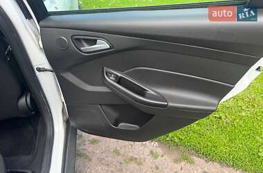Седан Ford Focus 2017 в 