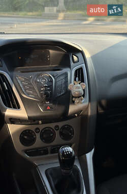 Седан Ford Focus 2013 в 