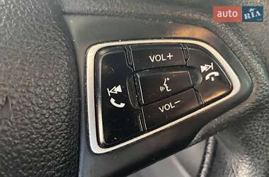 Седан Ford Focus 2016 в 