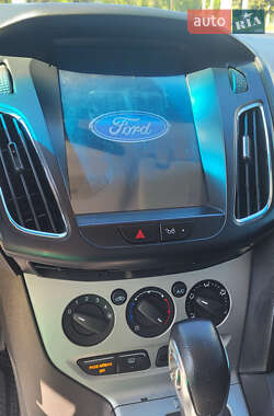 Седан Ford Focus 2013 в 