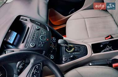 Седан Ford Focus 2016 в 