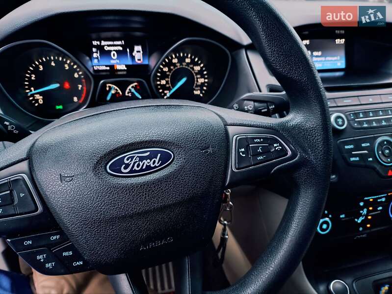 Седан Ford Focus 2016 в Дніпрі