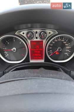 Універсал Ford Focus 2010 в 