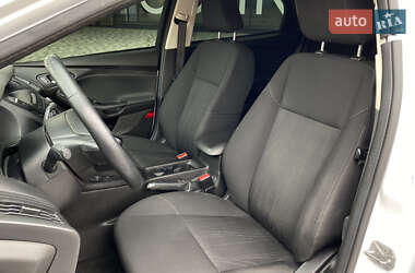 Хетчбек Ford Focus 2016 в 