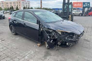 Хэтчбек Ford Focus 2013 в 