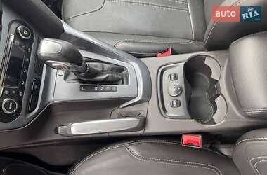 Хэтчбек Ford Focus 2013 в 