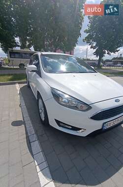 Хэтчбек Ford Focus 2016 в 
