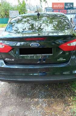 Седан Ford Focus 2013 в 