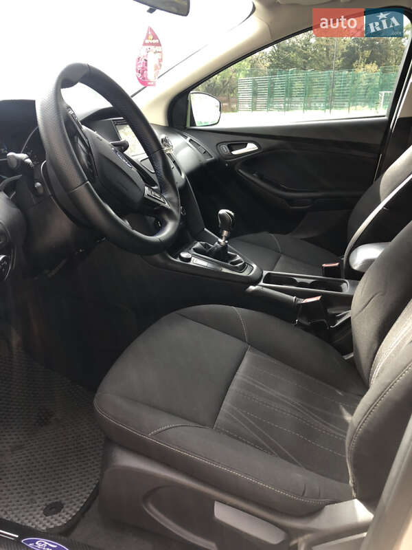 Хэтчбек Ford Focus 2015 в Дрогобыче фото 6 Хэтчбек Ford Focus 2015 в Дрогобыче