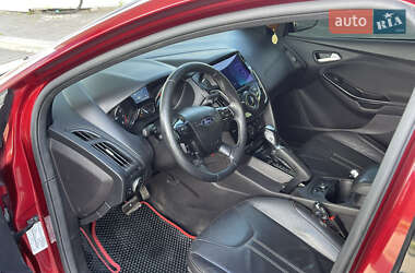 Седан Ford Focus 2014 в 