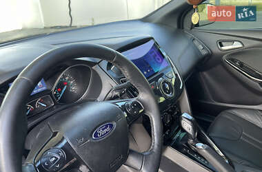 Седан Ford Focus 2014 в 