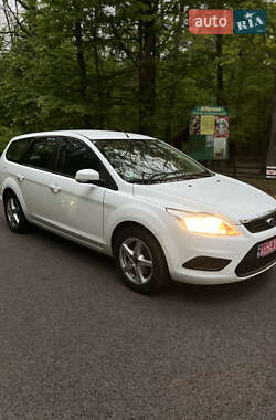 Универсал Ford Focus 2010 в 