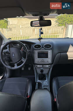 Универсал Ford Focus 2010 в 