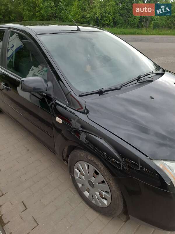 Хэтчбек Ford Focus 2007 в Вашковцах