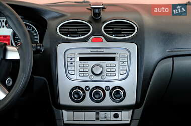 Седан Ford Focus 2009 в 