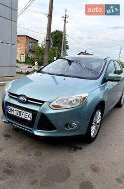 Хэтчбек Ford Focus 2011 в 