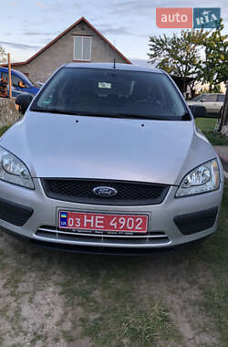 Хэтчбек Ford Focus 2005 в 