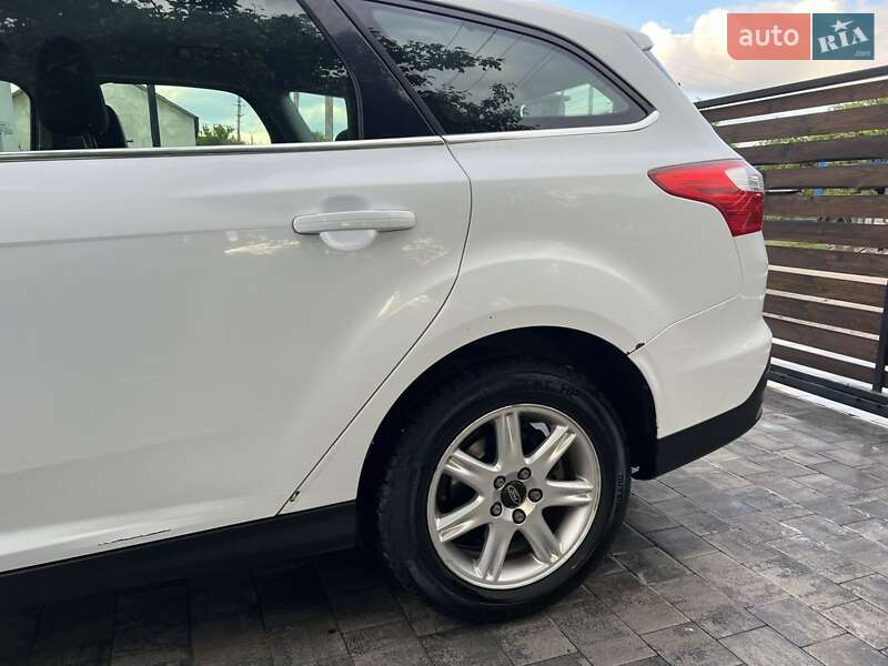 Универсал Ford Focus 2012 в Дерно